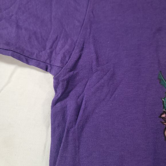 I Sense Theres Something in the Wind Tultex T-Shirt Mens Size Medium M Purple - Picture 5 of 9